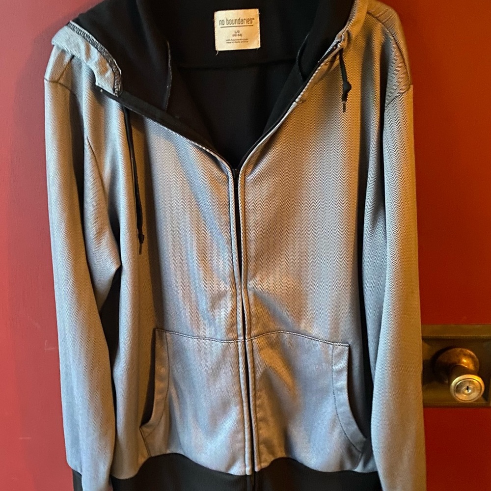 Mens No Boundaries Jacket. L (42/44).  Like new
